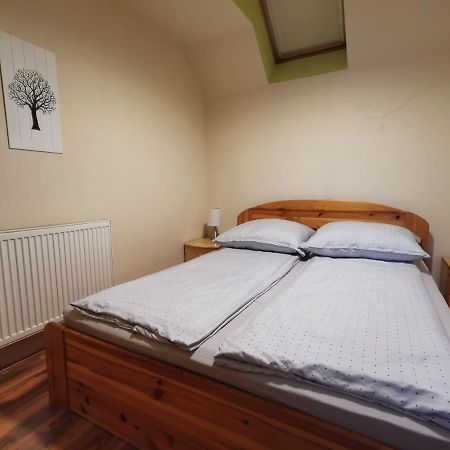 Galery Apartman Гюла Екстериор снимка